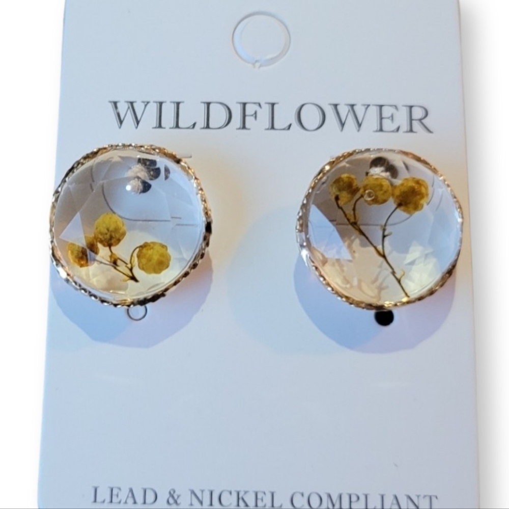 Real Dried Flower Resin Stud Earrings